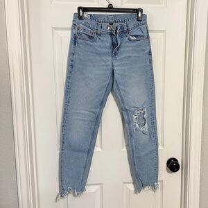 American Eagle Outfitters Light Blue Distressed Cropped Jeans